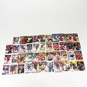 Set of 43 Vintage Various NHL Hockey Player Trading Cards Pro Set Upper Deck